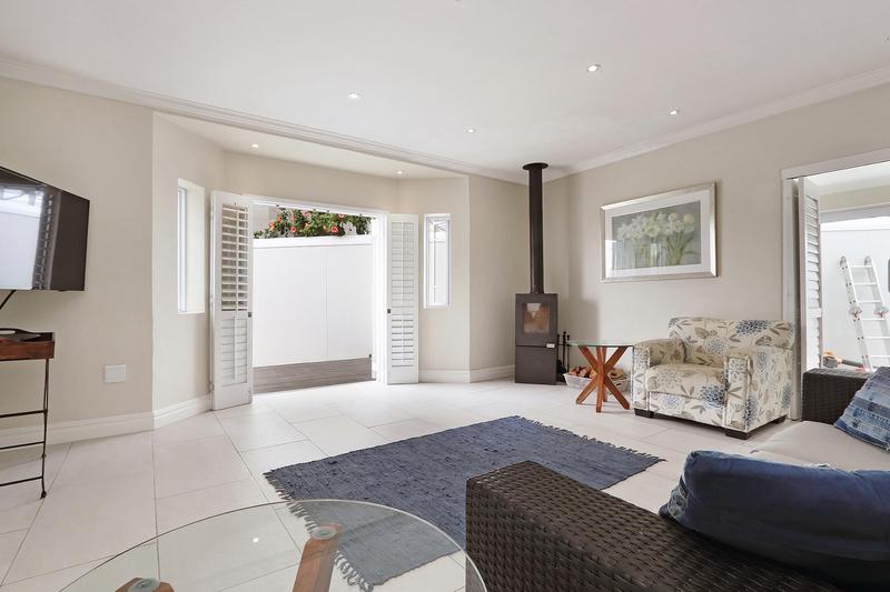 5 Bedroom Property for Sale in Steenberg Estate Western Cape
